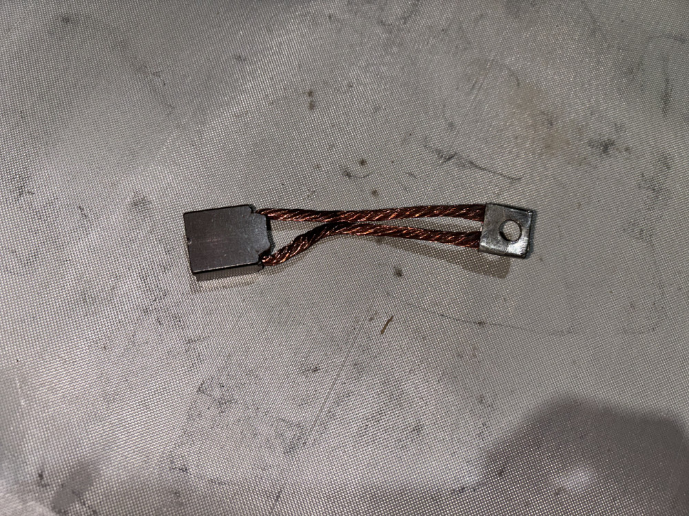 Щетка стартера Т-28, Т-40, Т-25 СТ-50, СТ-212, СТ-133 с наконечником. Харьков - изображение 1