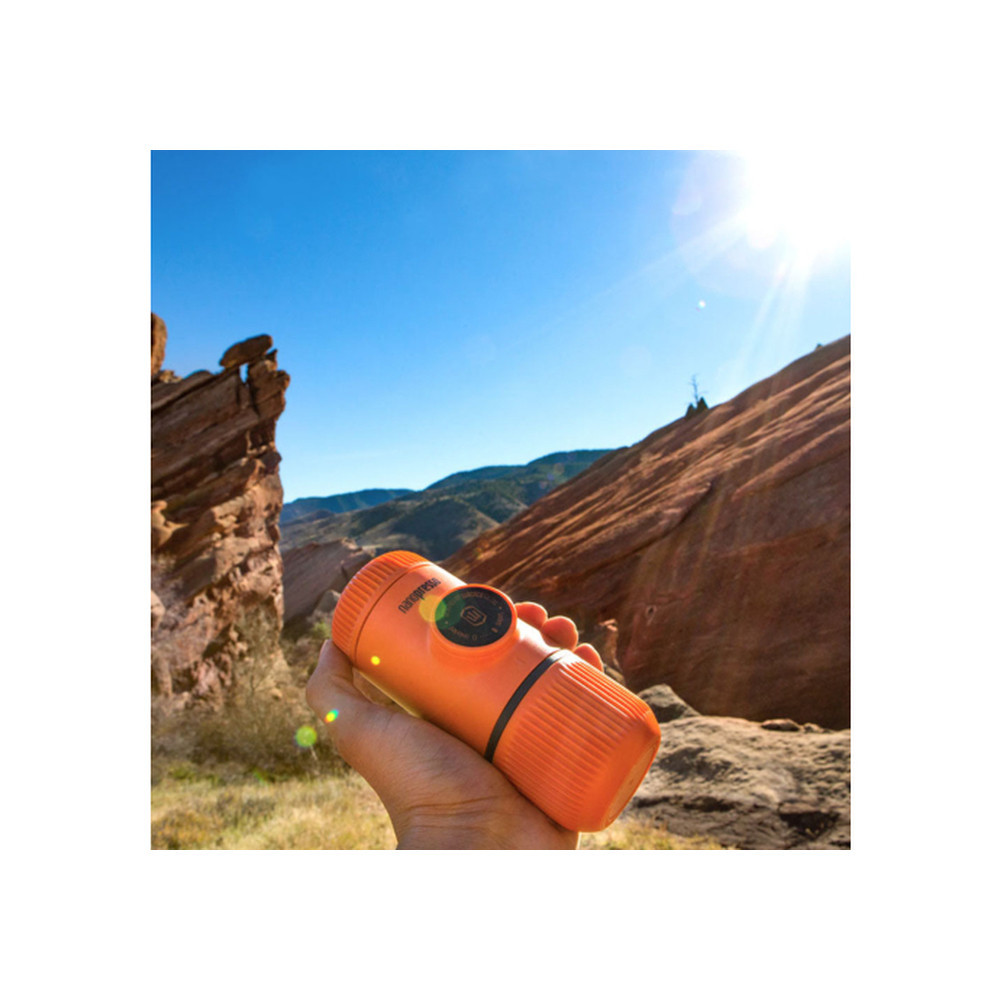 Портативна еспресо-кавоварка Wacaco Nanopresso помаранчева з чохлом Рівне - фото 6