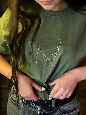 Женская футболка Oversize с Арт принтом. Черновцы