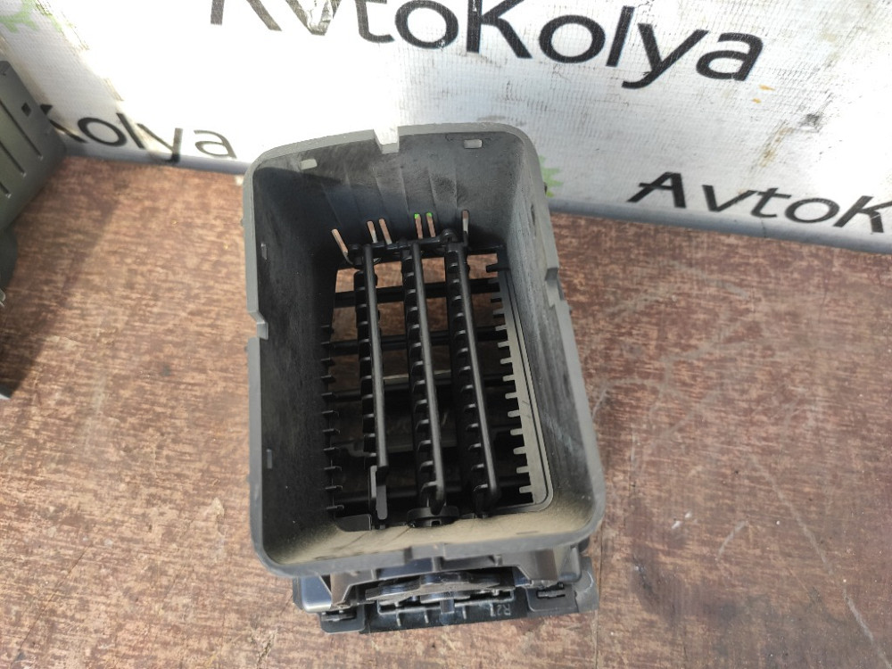 Дефлектор повітряний центральний Renault Trafic III 2014-2021 Ковель - изображение 3