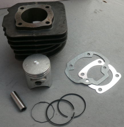 Циліндр у зборі скутера Хонда Леад 90 Мукачево