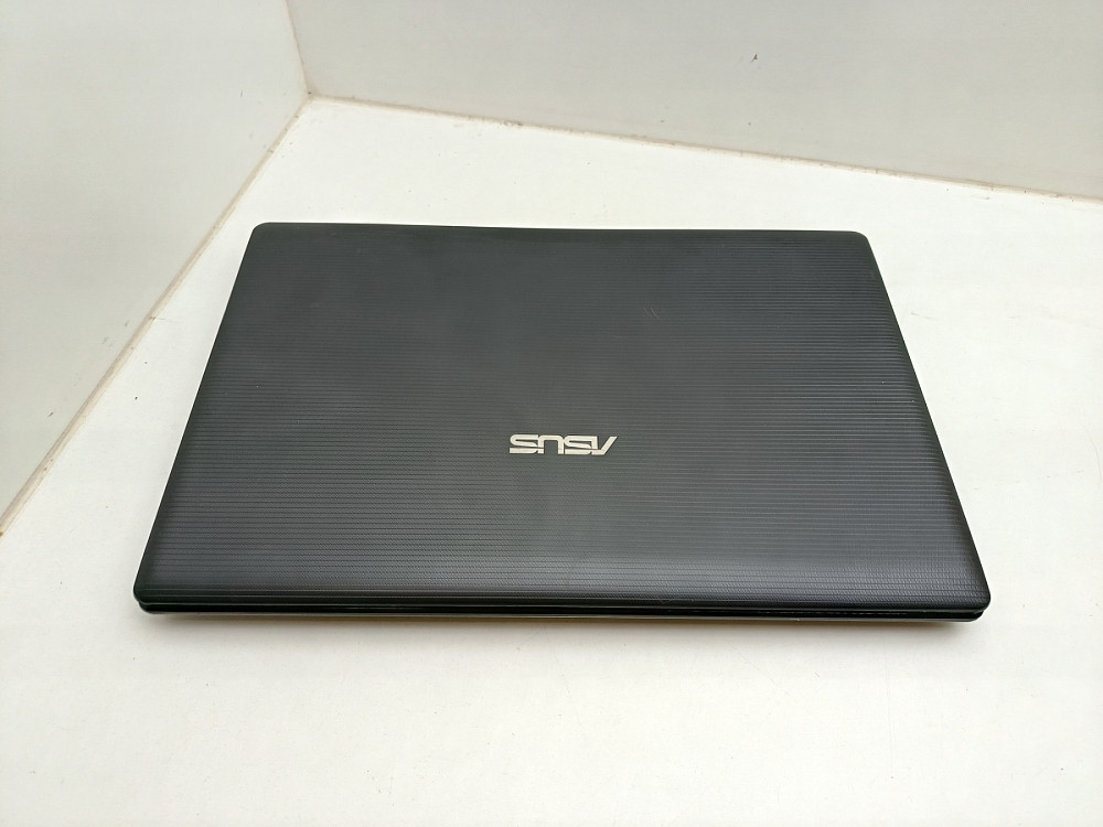 Ноутбук ASUS F75V i3-3217U\4+2\0\Nvidia GT720M АКБ- (товар вживаний) Луцк - изображение 3