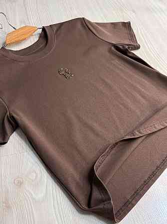 Футболка жіноча A-N 911-21 з аплікацією камінців силует замка базова one size, коричневий, one size Київ