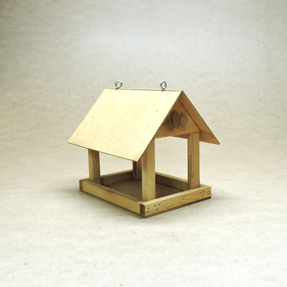 Кормушка садовая для птиц 