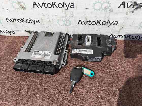 Блок керування двигуном Opel Vivaro 2.0 dci 2011-2014 (0281019840) Ковель