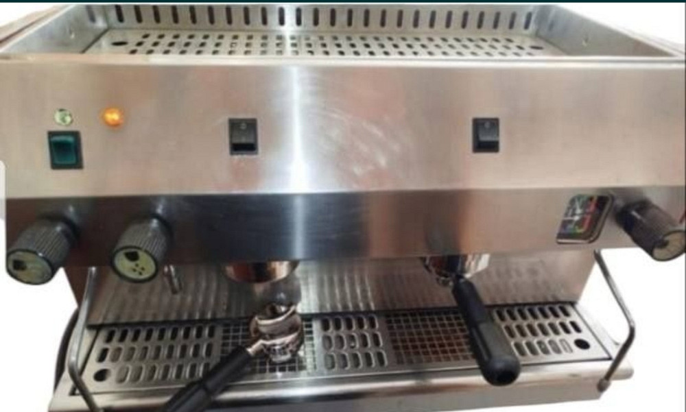 Професійна Кавомашина Bezzera Київ - фото 1