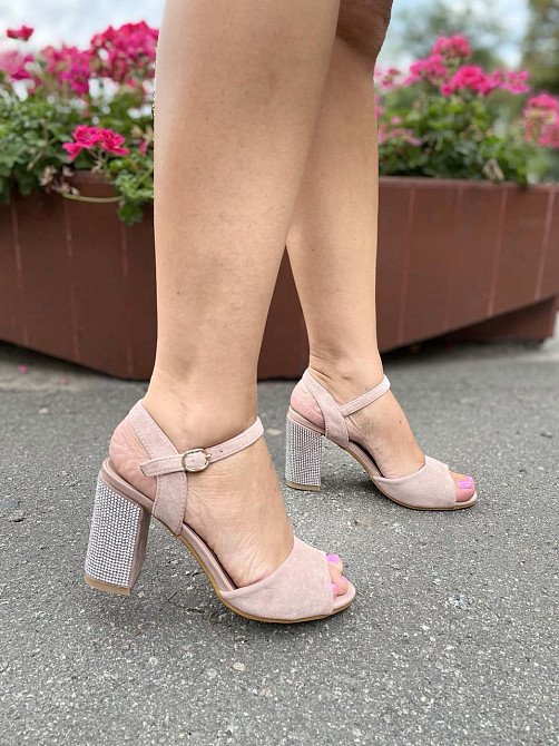 PLPS Босоніжки жіночі пудрові PLPS 285-3 з еко-замші на стійких підборах / Босоніжки на літо р. Коломия - фото 1