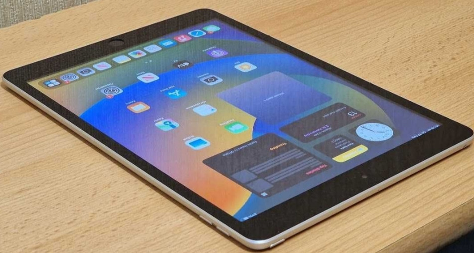 Планшет: Apple iPad 9th. 10.2