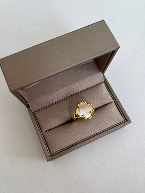 Кольцо Van Cleef позолота 18 К / кольцо клевер белое в золоте Одесса - изображение 5