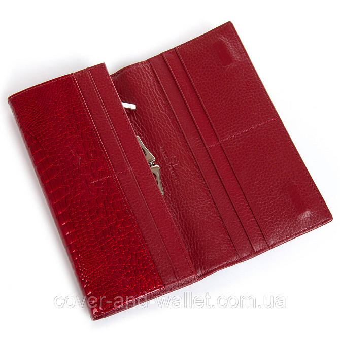 Лаковый женский кожаный кошелёк на магнитах красного цвета ST Leather Киев - изображение 7