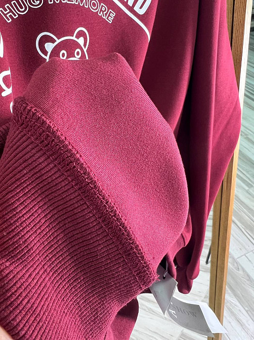 Свитшот женский A-N 25057 с рисунком мишкой впереди оверсайз средней длины комфорт one size, бордовый, one size Киев - изображение 15