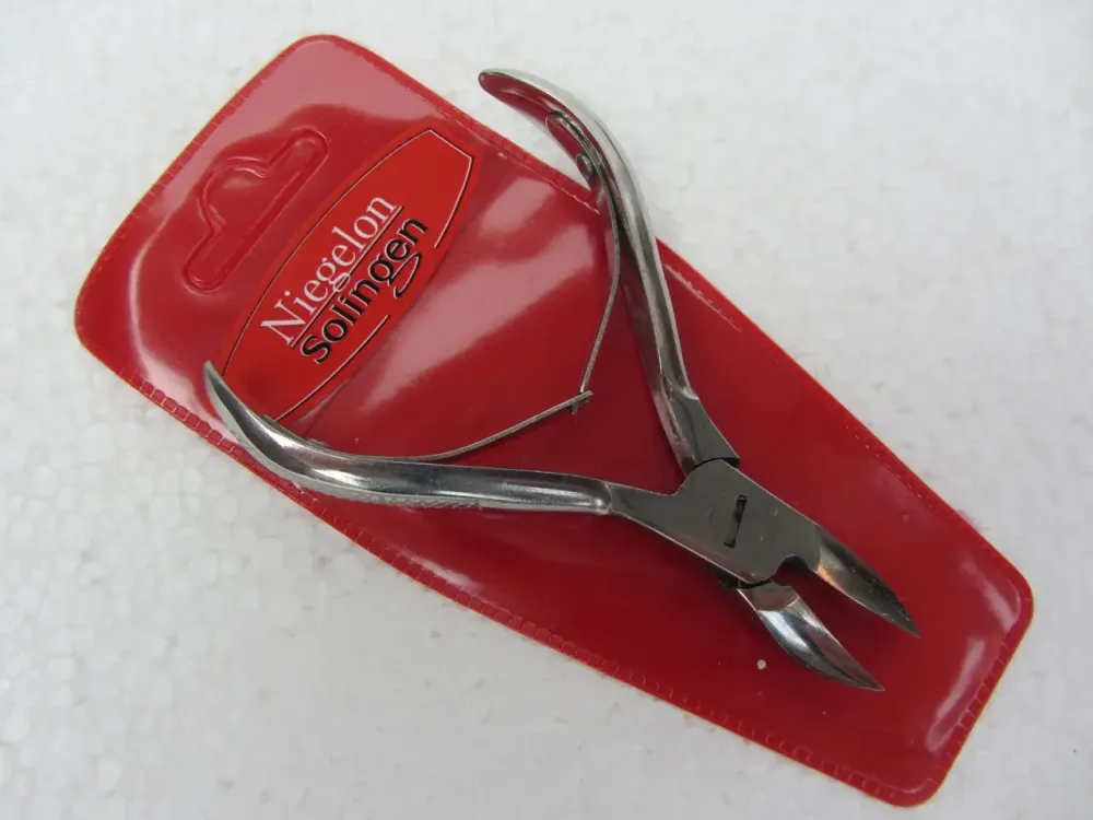 Кусачки для педикюра и ногтей Niegelon титановые Киев - изображение 2