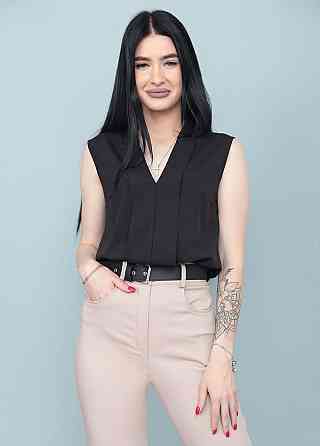 Летняя блузка без рукавов 