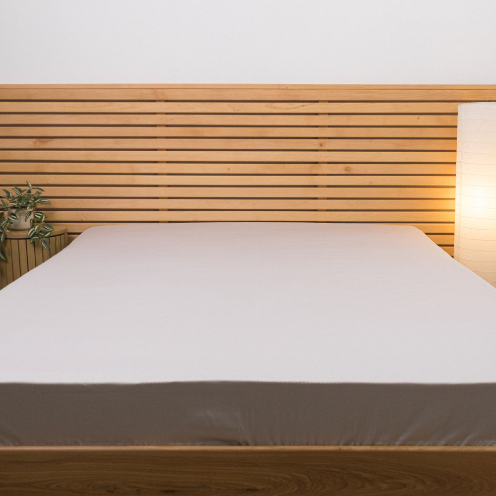 Простынь на резинке двуспальная сатин 100% хлопок 160х200х30см 125г/м2 (Светло-серый) Сумы - изображение 1