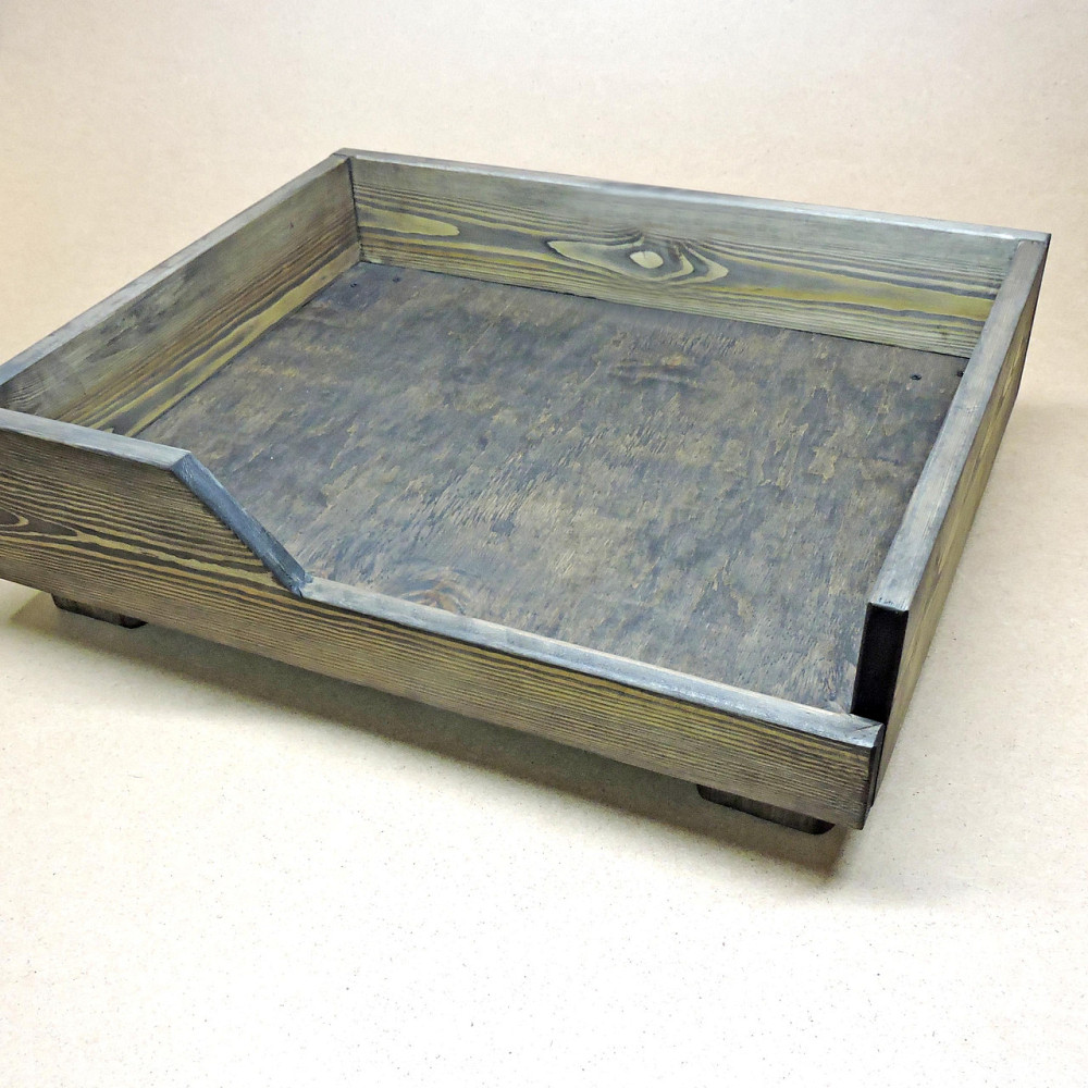 Лежак деревянный для собаки 