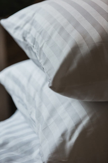 Ecotton Комплект постільної білизни Ecotton полуторний 150х215 см готельний із Страйп-сатину бі Киев - изображение 6