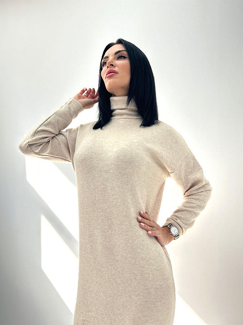 Тепле ангорове плаття міді з високим коміром "Amina" оптом | Норма Бежевий, 46-48 Київ - фото 2
