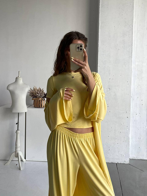 Жіночий базовий прогулянковий костюм-трійка: кімоно + футболка + палацо турецька натуральна віскоза Банановий Одеса - фото 1