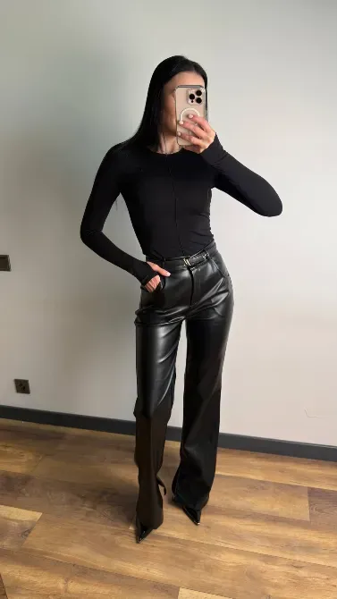 Кожаные брюки с идеальной посадкой и вырезами Одесса - изображение 3