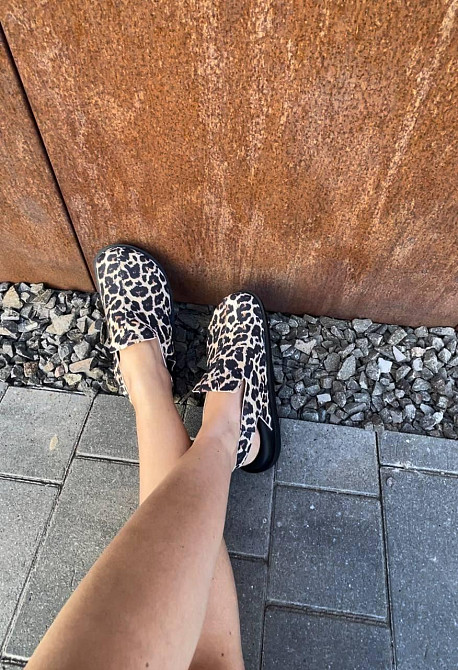 SEE SEVEN Босоніжки жіночі леопардові шкіряні SEE SEVEN 1614 літні на низькому ходу / Стильні б Коломыя - изображение 2