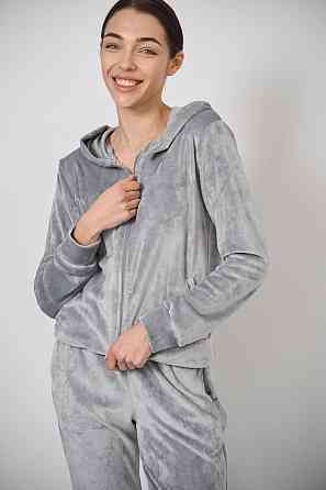 Женский велюровий костюм на змейке с капюшоном Серый S Харьков