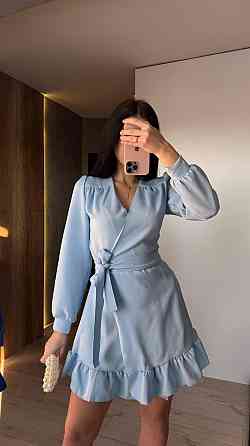 Женское романтическое платье на запах костюмка Голубой Одесса