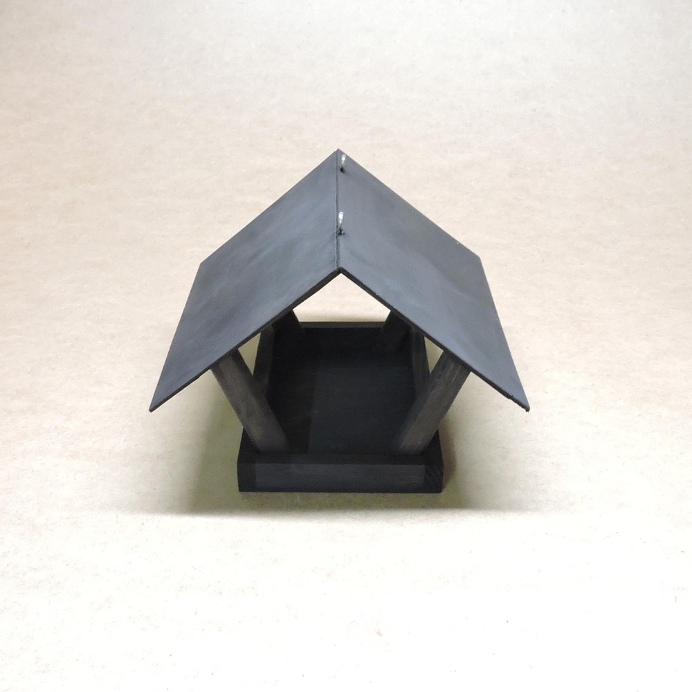 Кормушка садовая для птиц 