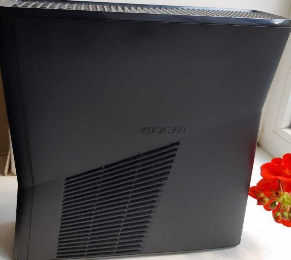 Xbox 360 Slim 250-500 GB + игры. Харьков - изображение 2
