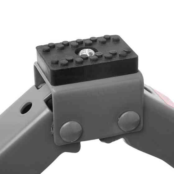 Домкрат механічний INTERTOOL GT0183, 1,5 т, з тріскачкою, гумовий упор, 90-370 мм, з висотою підйому до 370 мм Івано-Франківськ