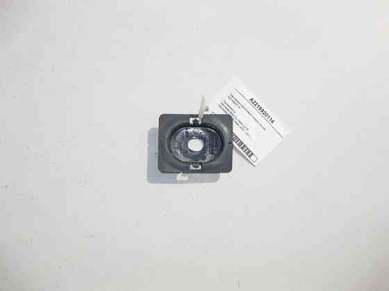 Mercedes-Benz  A2216920114 Кріплення пластикового порога нижнє S-Class W221 CL C216 Одеса