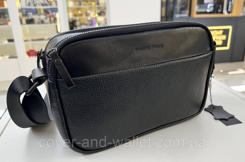 Горизонтальная мужская кожаная сумка кросс-боди черного цвета среднего размера Grande Pelle Киев - изображение 8