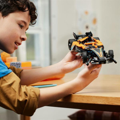 Конструктор LEGO Автомобиль для гонки NEOM McLaren Formula E 452 детали (42169) Винница - изображение 7