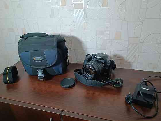 Дзеркальний фотоапарат Canon EOS 1000D + Об'єктив 18-55 Дзеркалка. Комплект. Б\У Харків