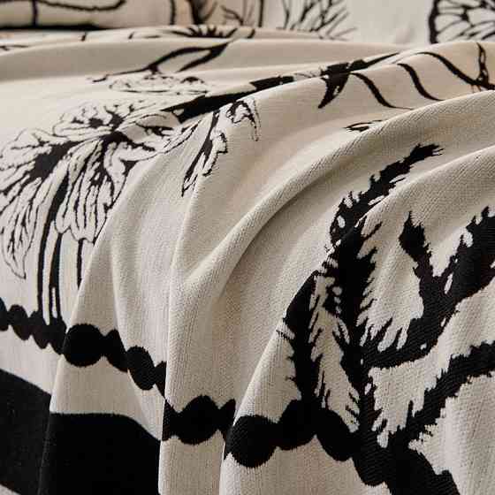 Плед покрывало на диван или кровать,чехол накидка 180х230 см для мягкой мебели узор бабочка,черный Каменец-Подольский