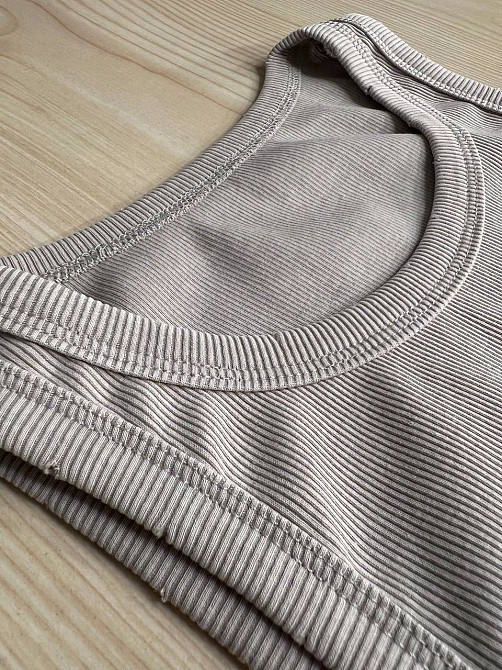 Майка жіноча A-N 2733 варена тай-дай у рубчик з порізаними швами, бежевий, one size Київ - фото 3