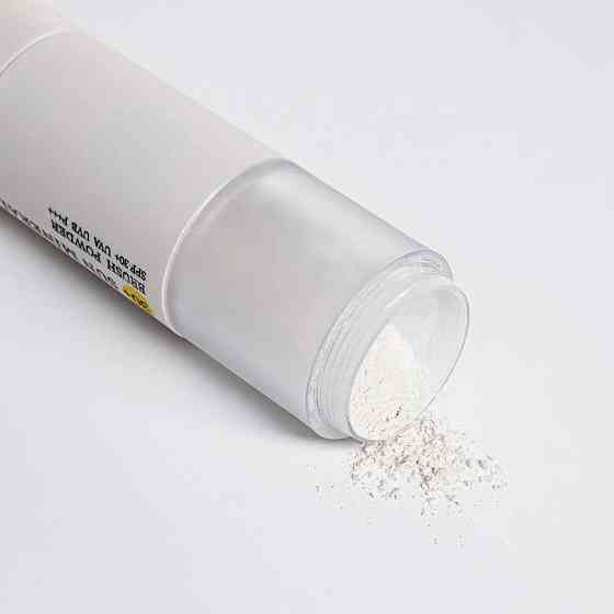 Солнцезащитная минеральная пудра бежевая с SPF 30+ Sun Mineral Brush Powder SPF 30+ Warm Medium Tone Hillary 4 г Киев