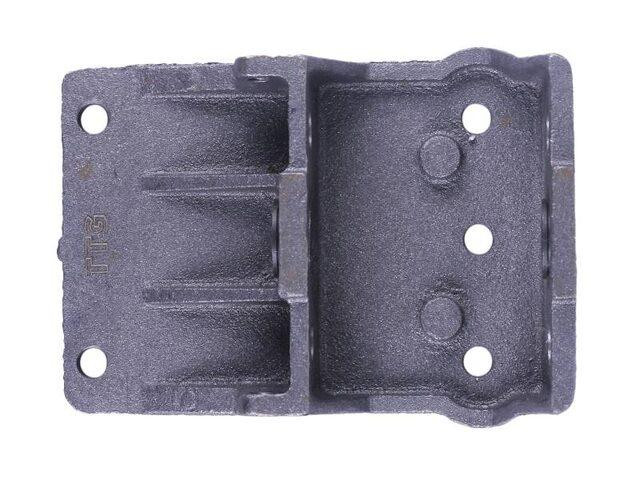 Крышка задняя корпуса КПП на КПП/6 Мукачево - изображение 3