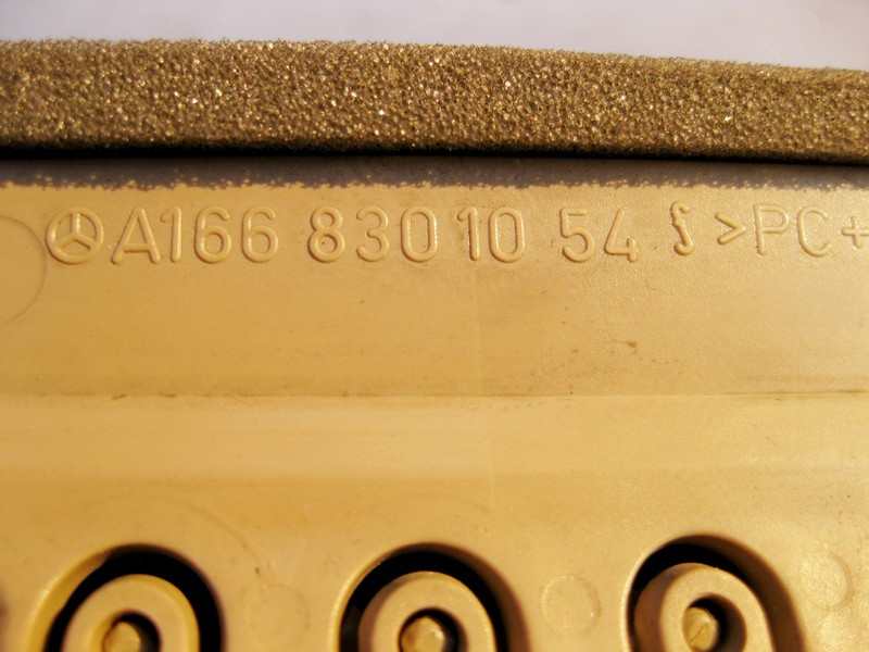Mercedes-Benz  A1668301054 8N84 Дефлектор обдування в правій стійці "B" ML W166 GL X166 Одесса - изображение 4