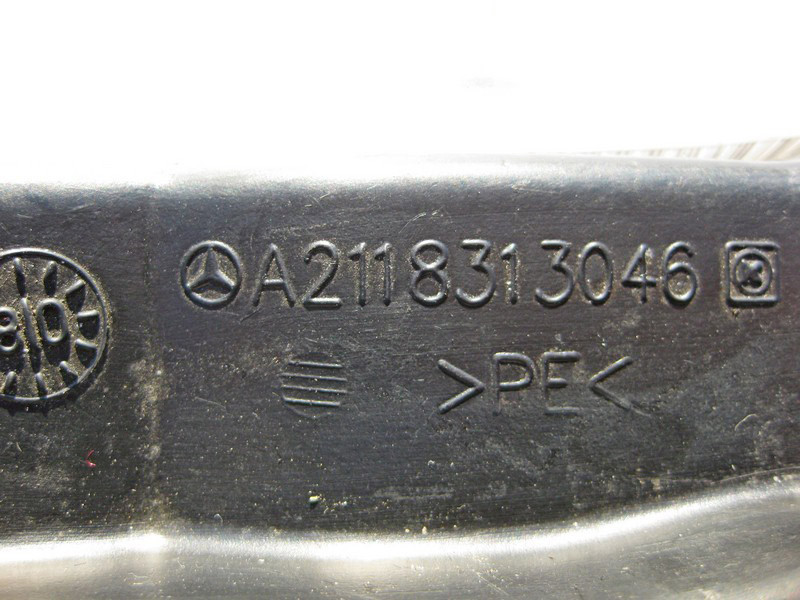 Mercedes-Benz  A2118313046 Повітропровід на дефлектор центральної консолі задня права частина E-Class W211 CLS C219 Одеса - фото 3