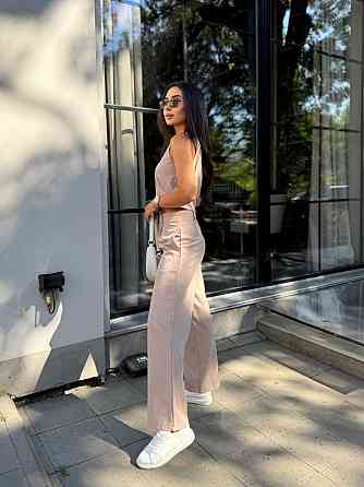 Женский брючный костюм двойка: жилет и брюки турецкая костюмка Капучино, 44 Одесса