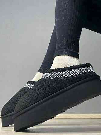 Уггі жіночі Itts 1801-1 капці на платформі з хутром тедді чорні, 39, 24,5 см Київ