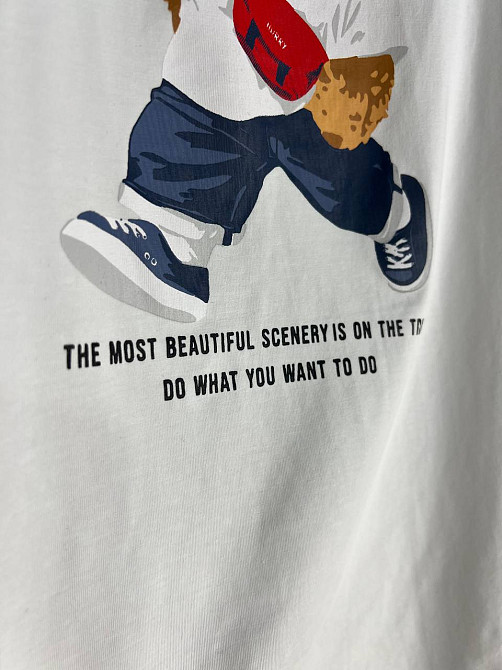 Футболка жіноча 25125 A-N оверсайз подовжена вільний крій з принтом ведмедик напис CALIFORNIA one size, білий, one size Київ - фото 7