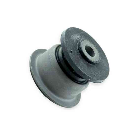 Сайлентблок переднього Ауді Q7 4L(06-16), Фольцваген Touareg (02-13) передній верхній важіль Мукачево