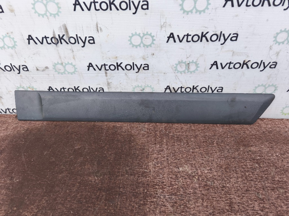 Накладка задніх дверей ліва Ford Fusion 2006-2012 (6N11-N25533-BCW) Ковель - фото 1