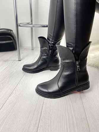 Напівчоботи жіночі M.KRAFT чорні натуральна шкіра зима висота 18см подошва 3,5см (2203) 38р. 40 Коломыя