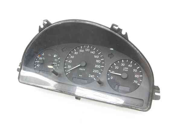 Mercedes-Benz  A1635409211 Щиток - панель приладів для бензинових авто в км (рестаїл) ML W163 Одеса