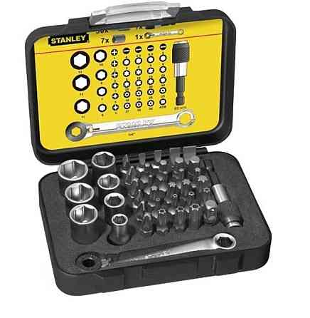 Набір ключів комбінованих тріскачковий 9пр (8,10,12,13,14,16,17,18,19мм), в пластиковому утримувачі Одесса