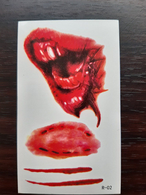 Одноразова наліпка на тіло Halloween 10 на 6 см червоний Київ - фото 1