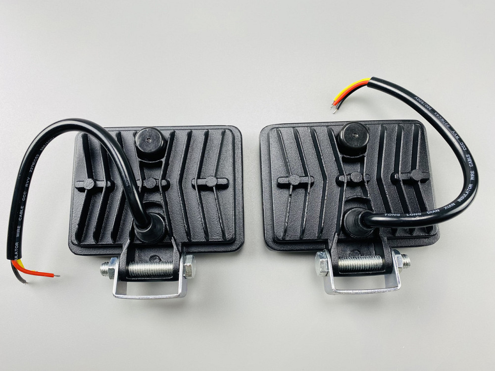 Фара прямокутна 18Led chip 3030 9-80V IP67, автомобільне освітлення Мукачево - фото 9