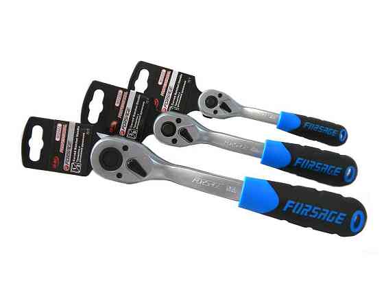 Тріскачка 3/8" (72зуб.) реверсивна з прогумованим руків'ям (L-200мм), на пластиковому тримачі Одеса